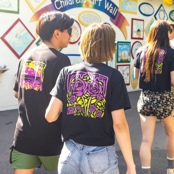 Kiss from a Rose Crop Tee Pit Viper