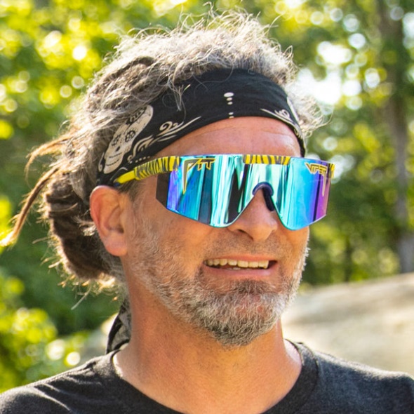 The Twea Party 2 2000s Pit Viper